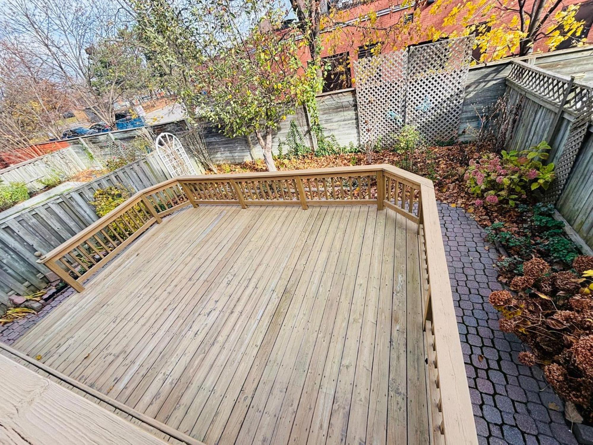 Room With Private Patio Next To Toronto Airport Mississauga Eksteriør billede